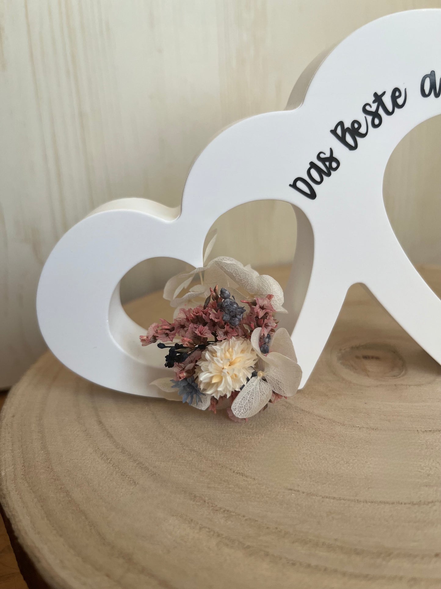 Doppelherz mit Blumen und Text