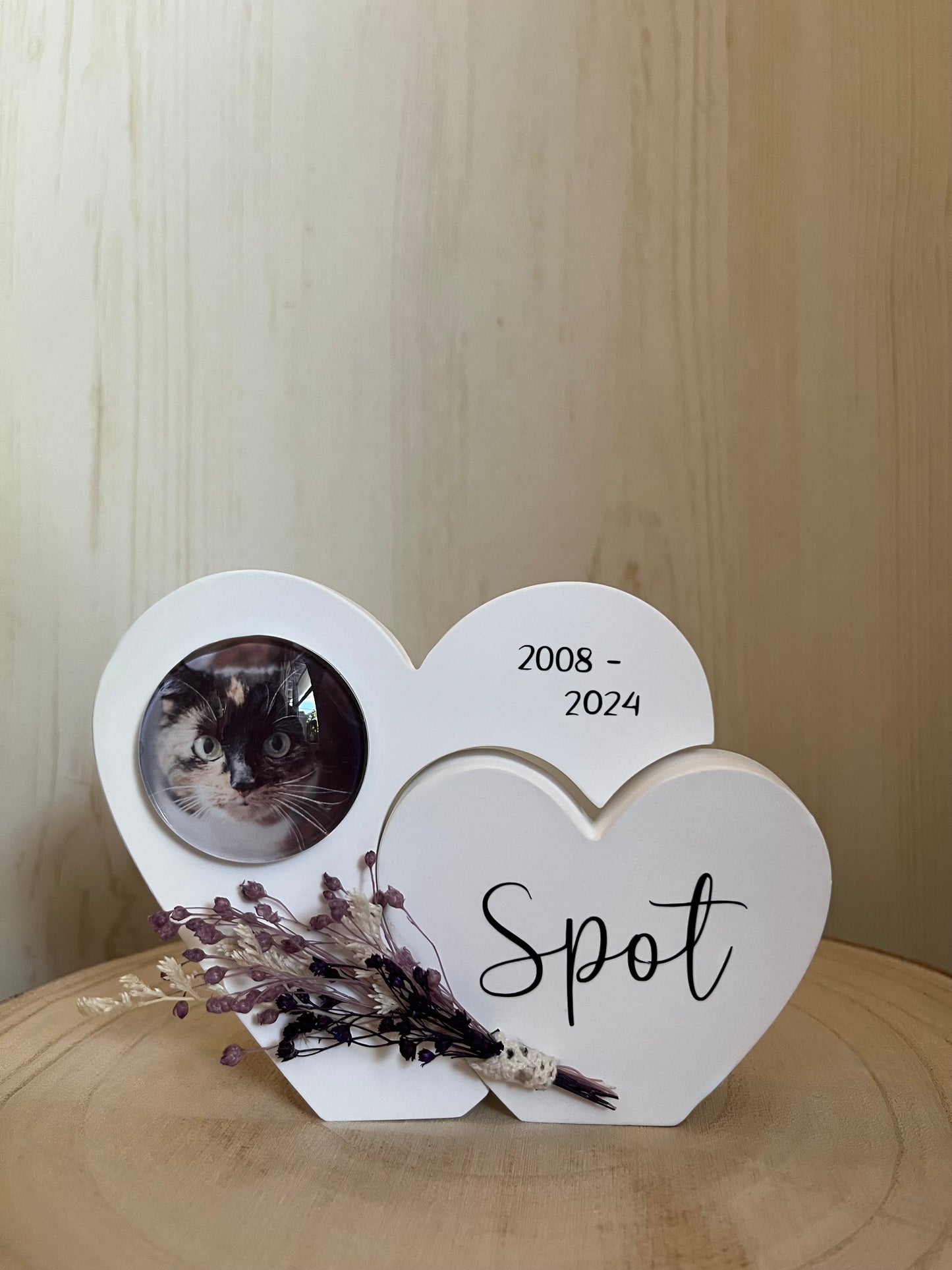 Herz mit Foto "Katze" und Blumen