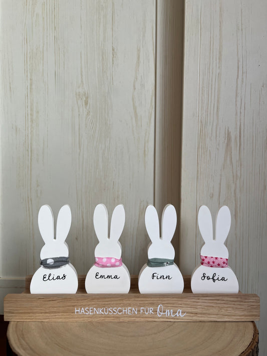 4er-Set stehende Hasen mit Namen, Klötzchenleiste, Halsband und Text