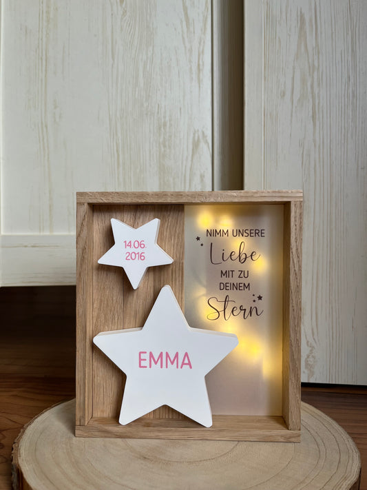 Trauerholzrahmen Sternenkind pink, Stern mit Name und Datum, Spruch auf Transparentpapier und LED-Lichterkette