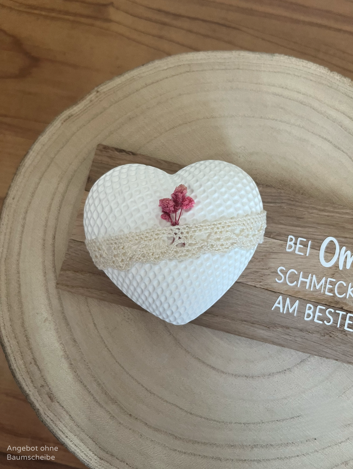 Rautenherz mittel mit Klötzchenleiste, Band und Blumenelement