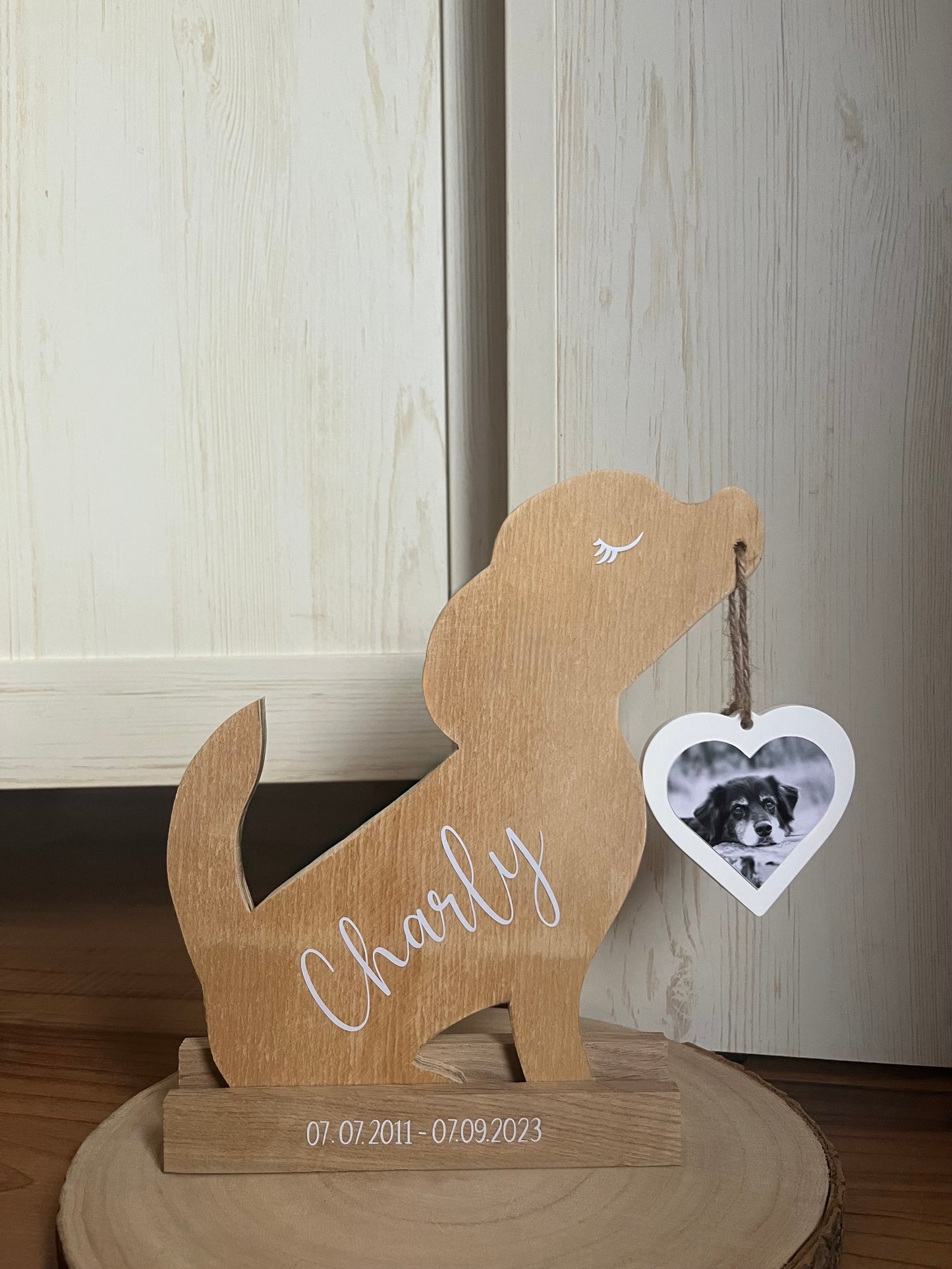 Holzaufsteller Hund, Herz mit Foto, personalisiert