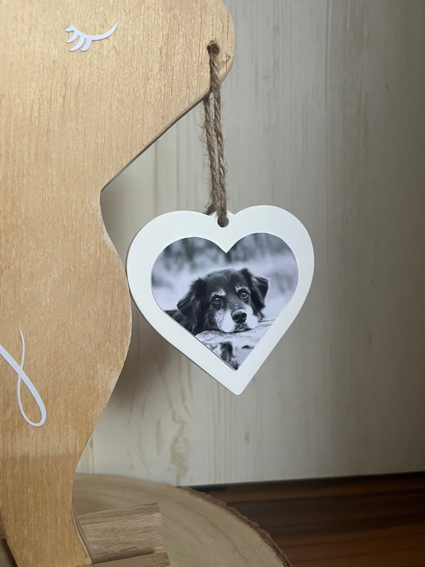 Holzaufsteller Hund, Herz mit Foto, personalisiert