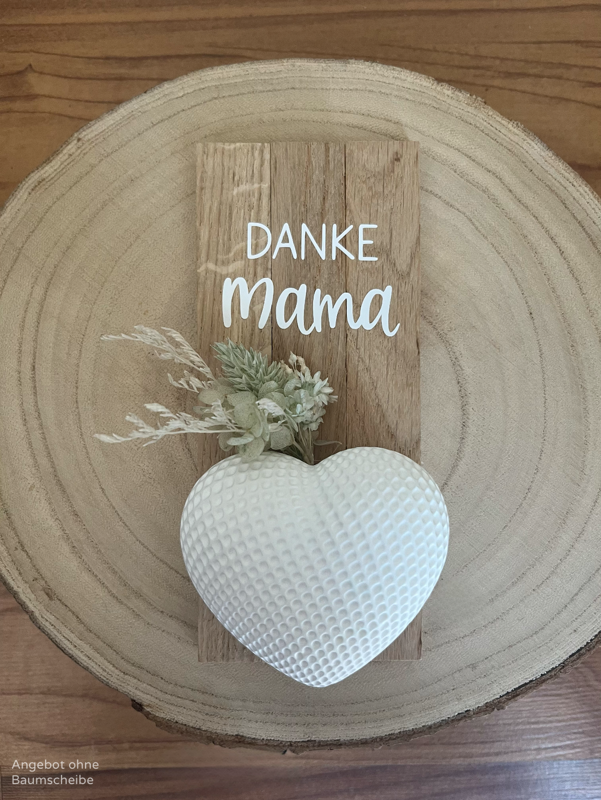 Rautenherz mittel mit Klötzchenleiste und Blumen