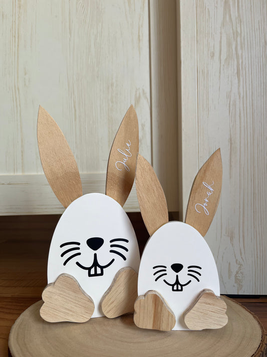 2er-Set stehende Hasen mit Holzohren, Holzpfoten und Namen