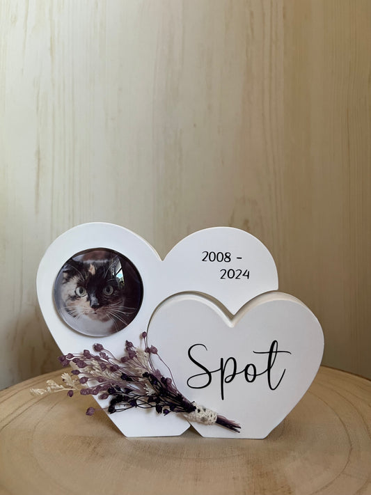 Herz mit Foto "Katze" und Blumen